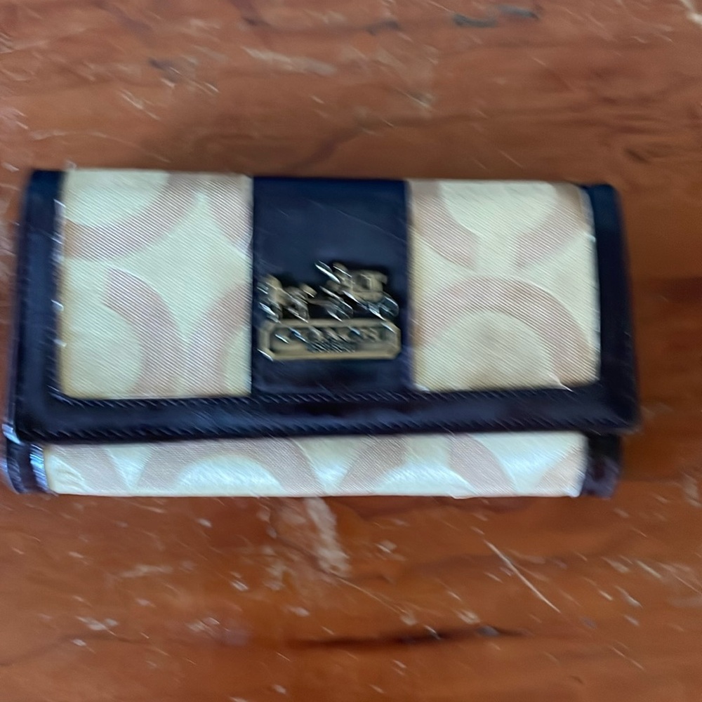 Coach logo wallet